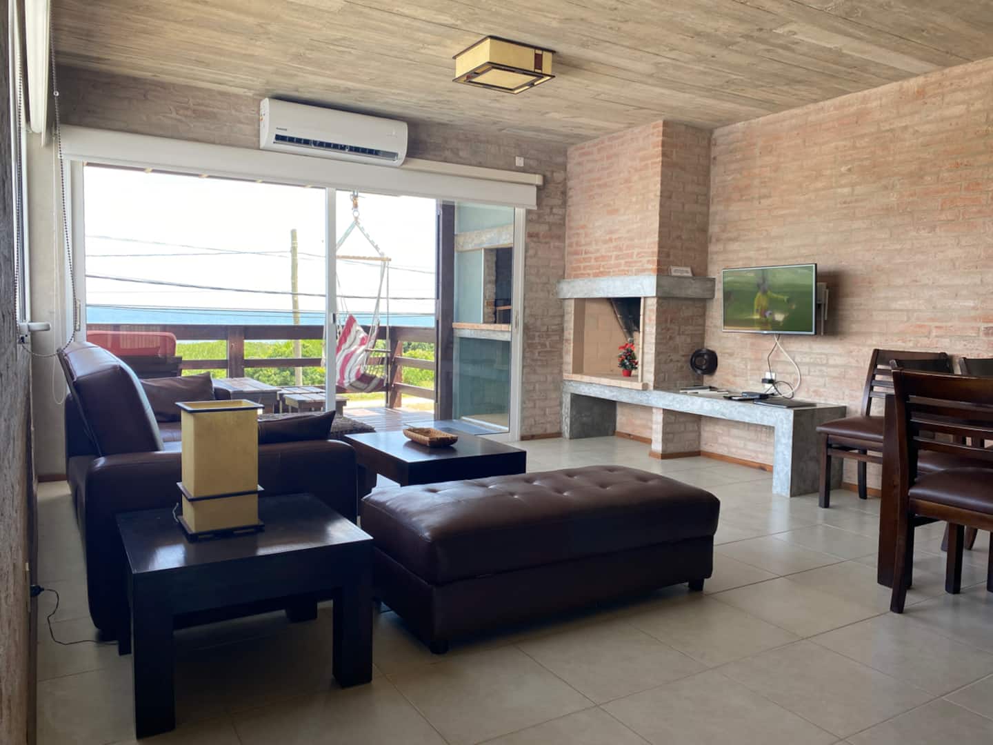 Living comedor con vista al mar
